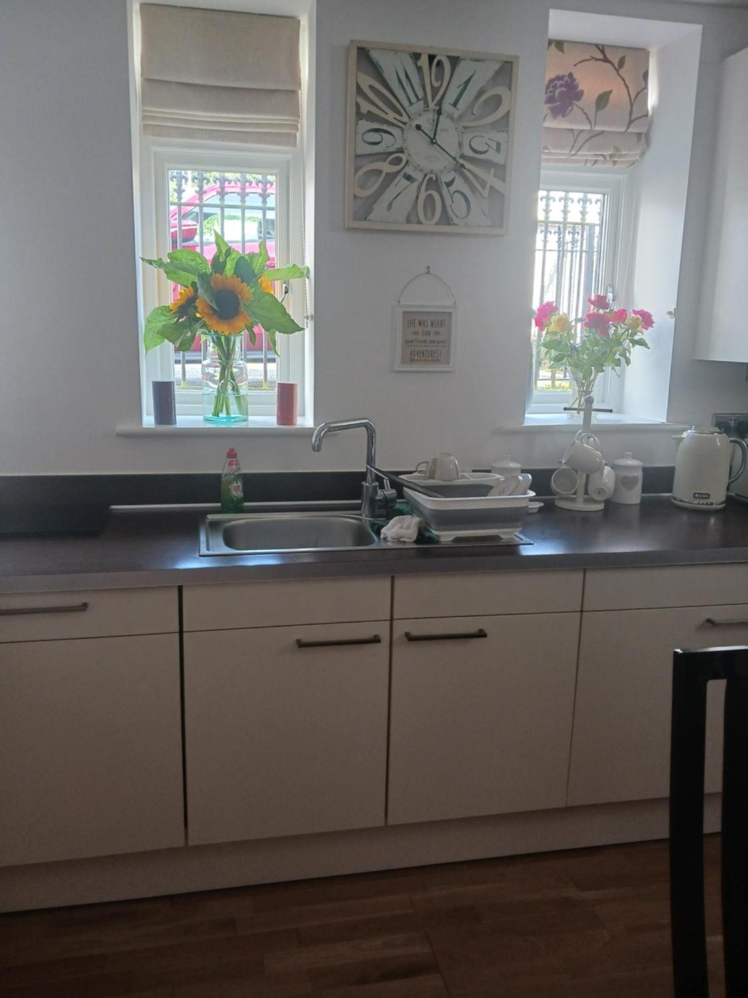 Bodlondeb Castle Bed & Breakfast { Central Llandudno} Exteriör bild